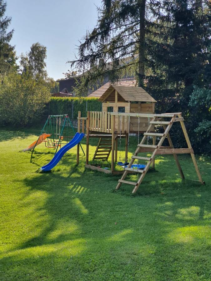 Apartamenty Czerwony Dworek - Duzy Teren Zielony, Plac Zabaw, Miejsce Na Grilla I Staw Z Mozliwoscia Wedkowania, Boisko Мислаковице Екстериор снимка